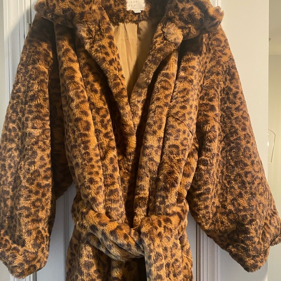 A New Day Plus size Leopard Fur Coat - Picture 6 of 7
